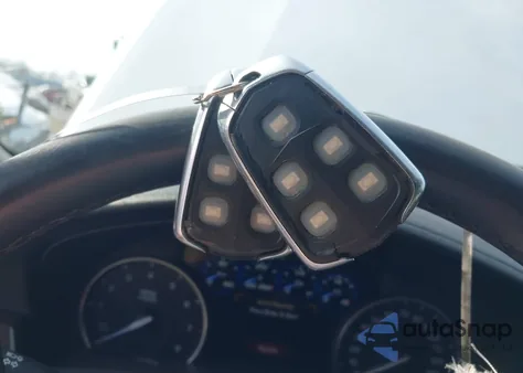 2016 Cadillac Ct6 Luxury z USA, uszkodzony, nr VIN 1G6KD5RS3GU160409